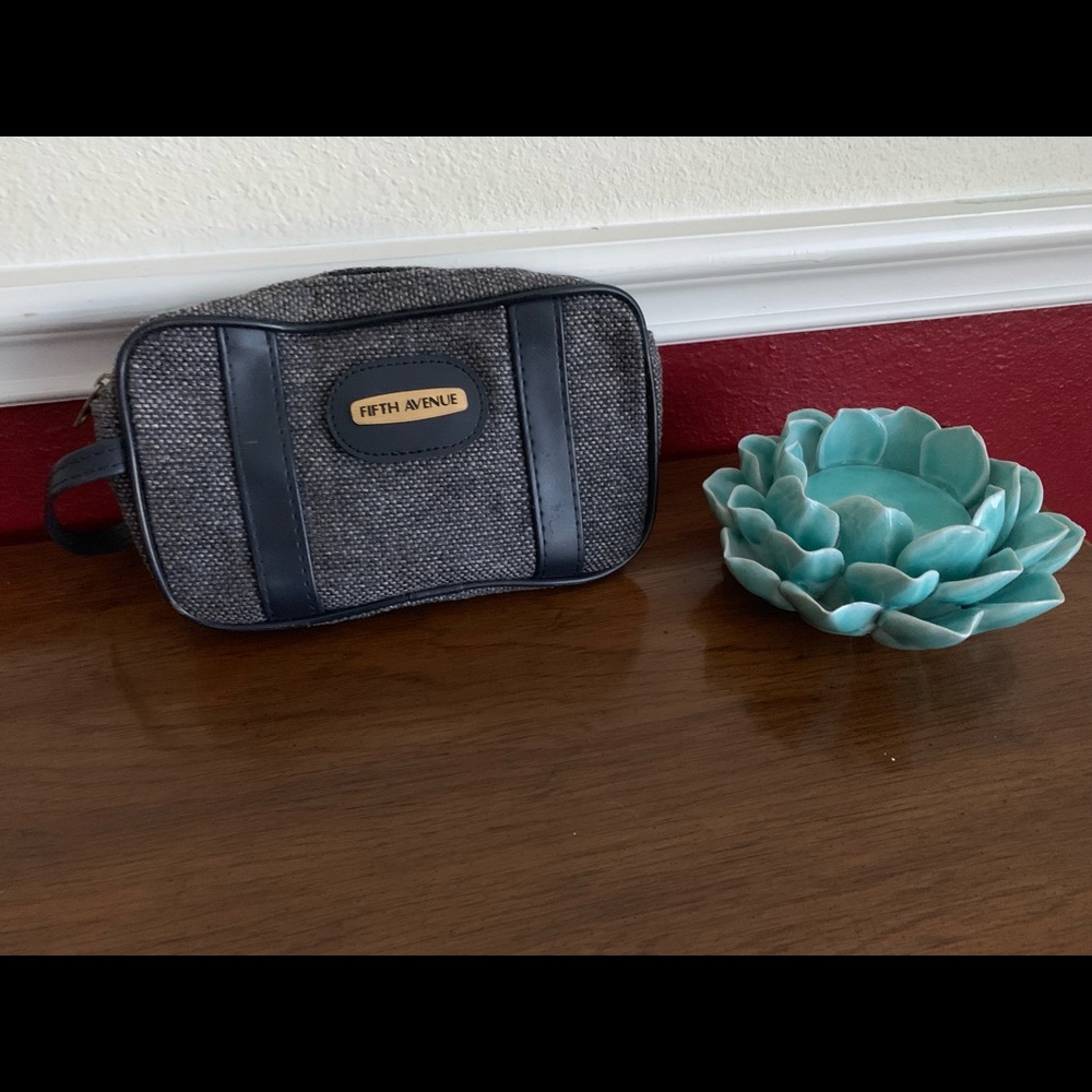 Fifth Avenue Cosmetic Bag/ Travel Bag